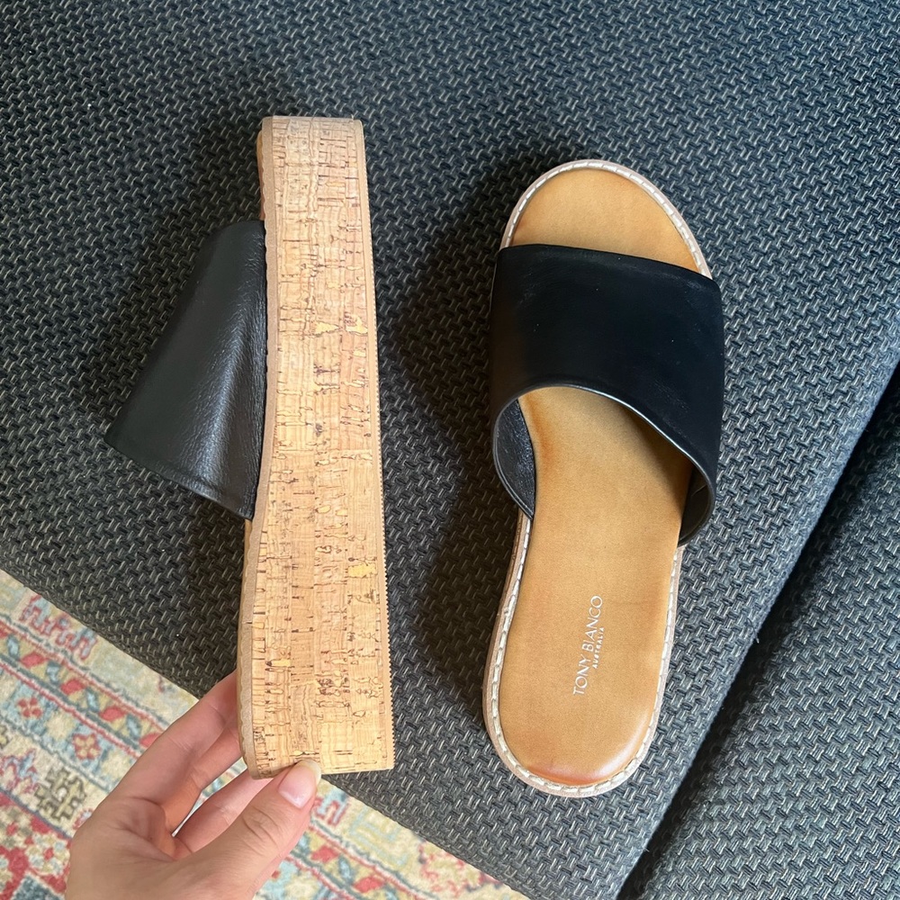 Tony Bianco Jaye flatform slides